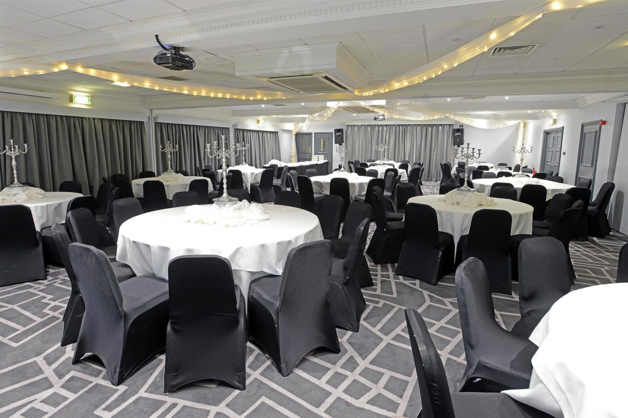 Village Hotel Birmingham ウォールソール エクステリア 写真